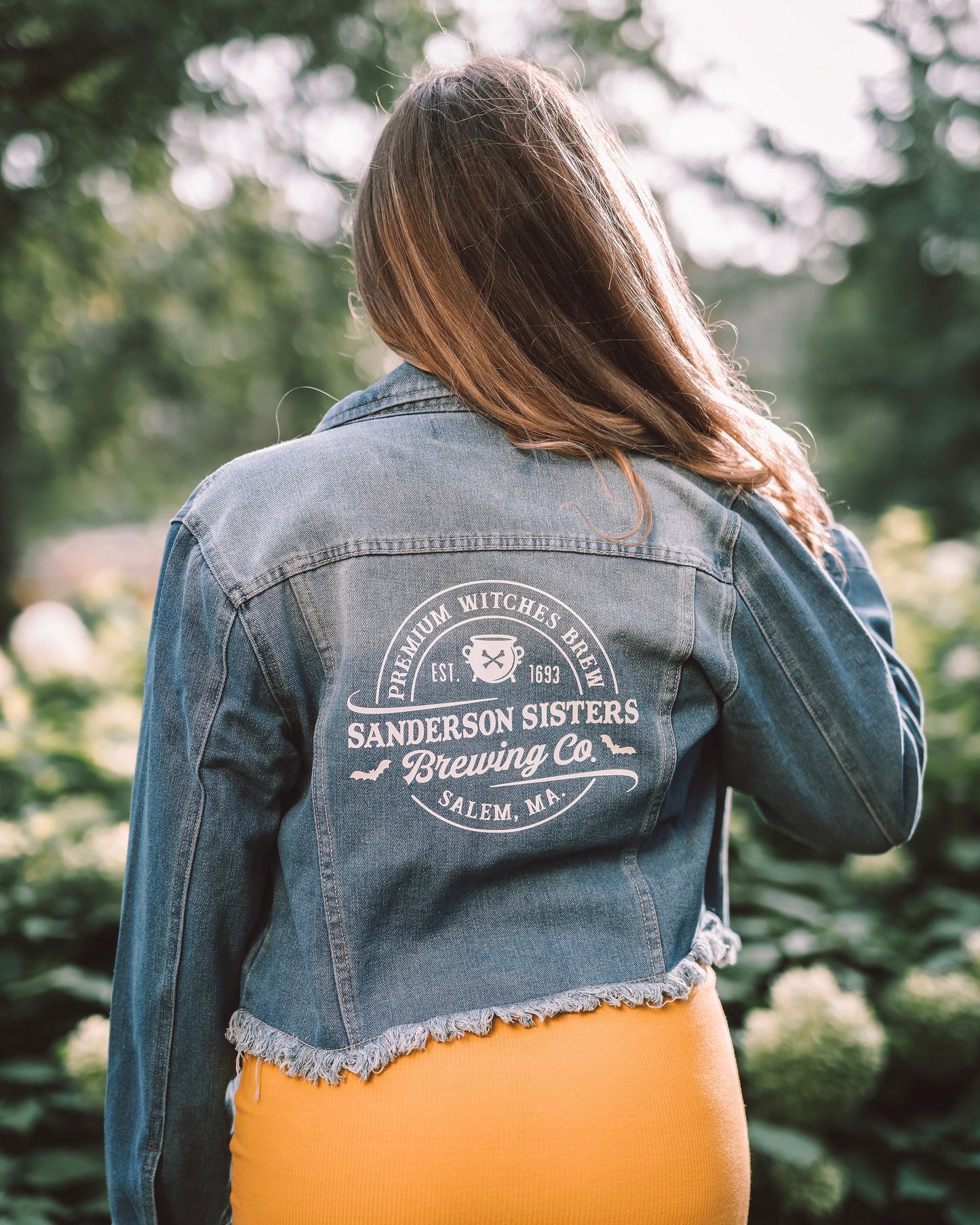 LIMITED EDITION! Hocus Pocus Halloween Women's Cropped Denim Jacket | Sanderson Sisters